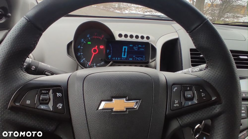 Chevrolet Aveo - 25