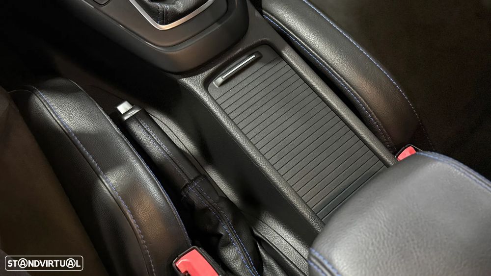 Ford Focus 2.3 EcoBoost RS - 36