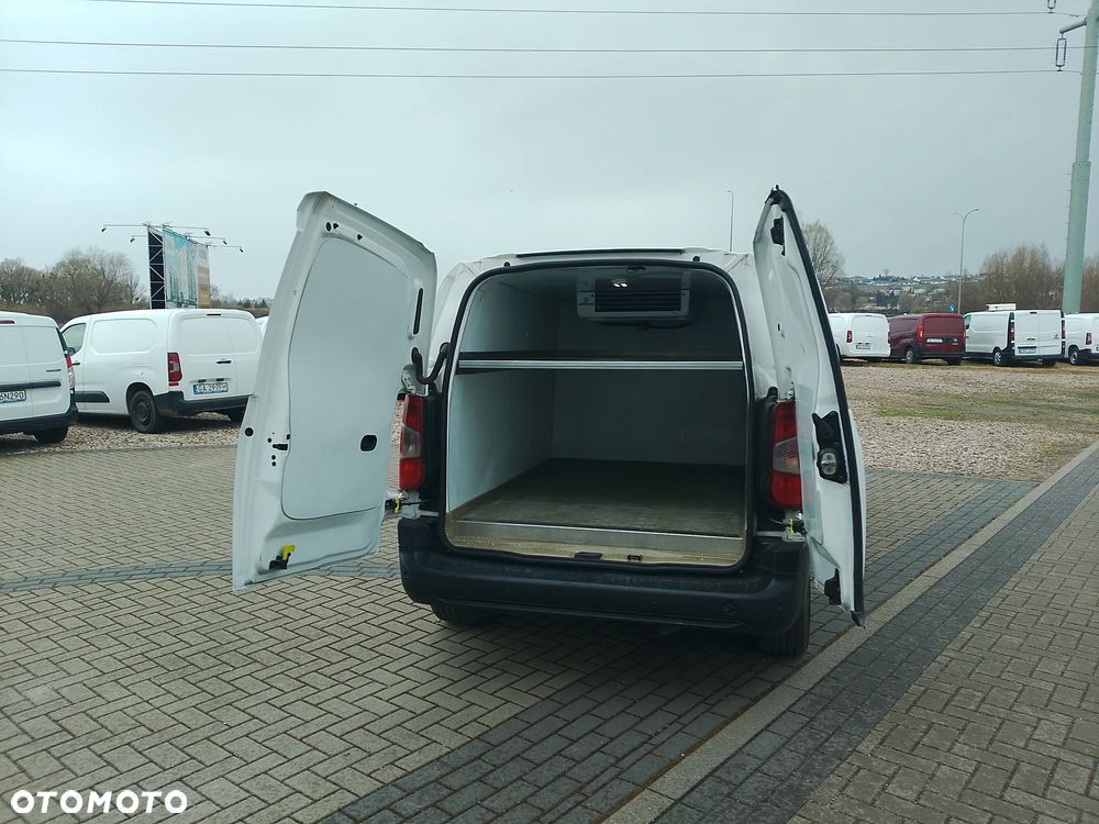 Peugeot Partner Proace Berlingo Combo Doblo L2 Izoterma Chłodnia Salon PL półka Inox 3 osoby - 18