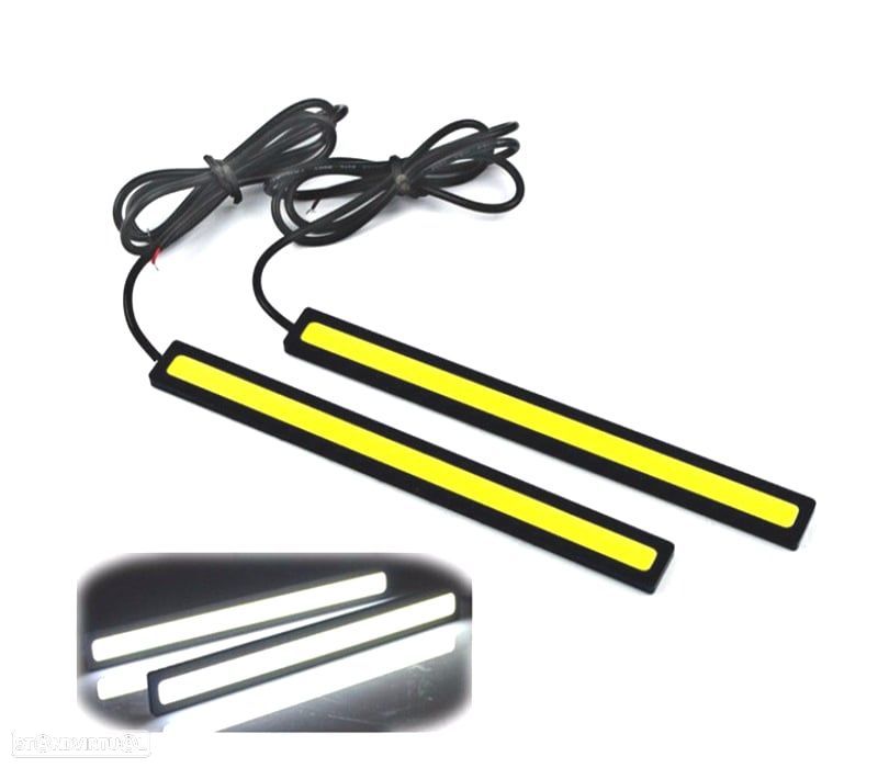 LUZ DIURNA UNIVERSAIS LED AUTOCOLANTE 6W 17CM - 2