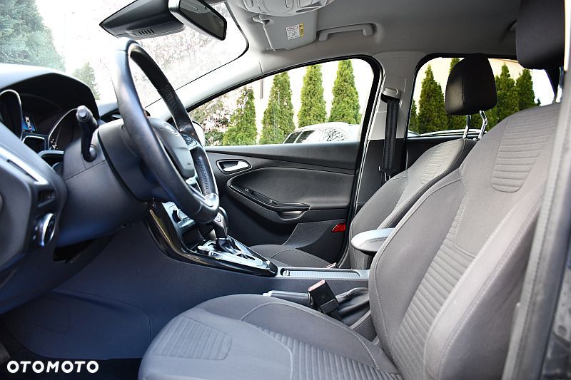 Ford Focus 1.5 EcoBlue Start-Stopp-System TITANIUM DESIGN - 10