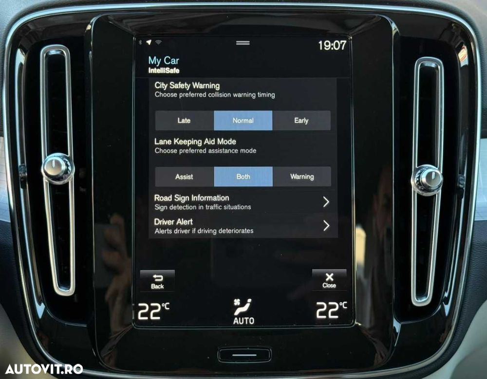 Volvo XC 40 - 33