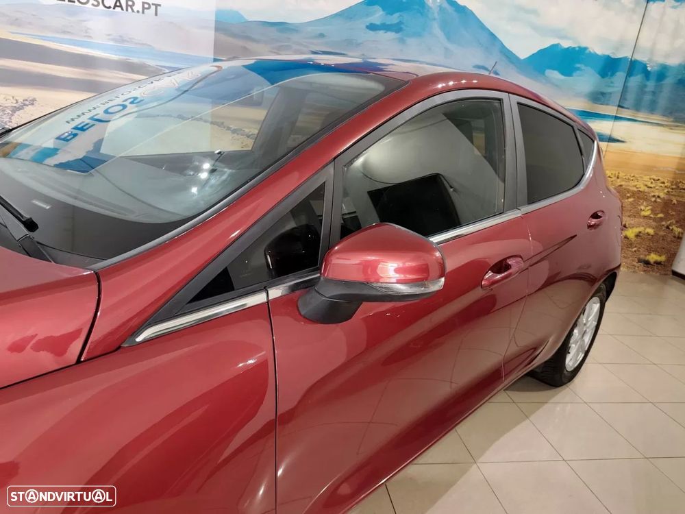 Ford Fiesta 1.0 EcoBoost S&S TREND - 4