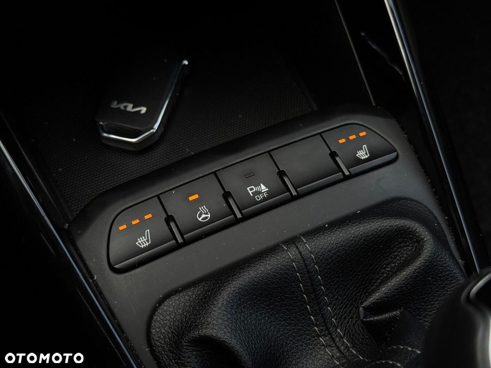 Kia Stonic 1.2 L Business Line - 31