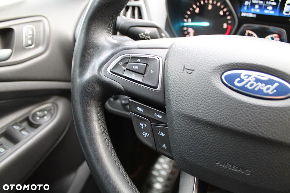Ford Kuga 2.0 TDCi 2x4 Cool & Connect - 36