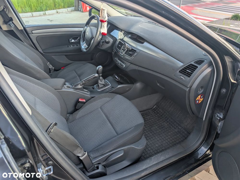 Renault Laguna 2.0 DCi Authentique - 17