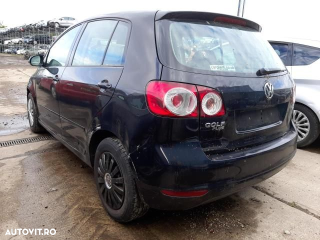 Dezmembrez VW Golf Plus 1.6 tdi - 4