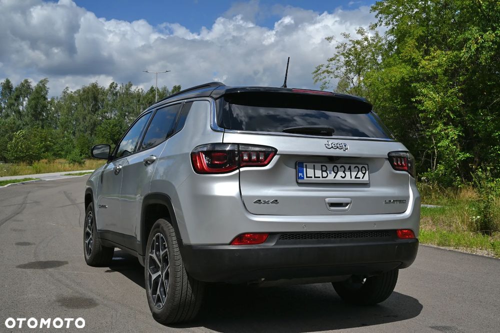 Jeep Compass - 28
