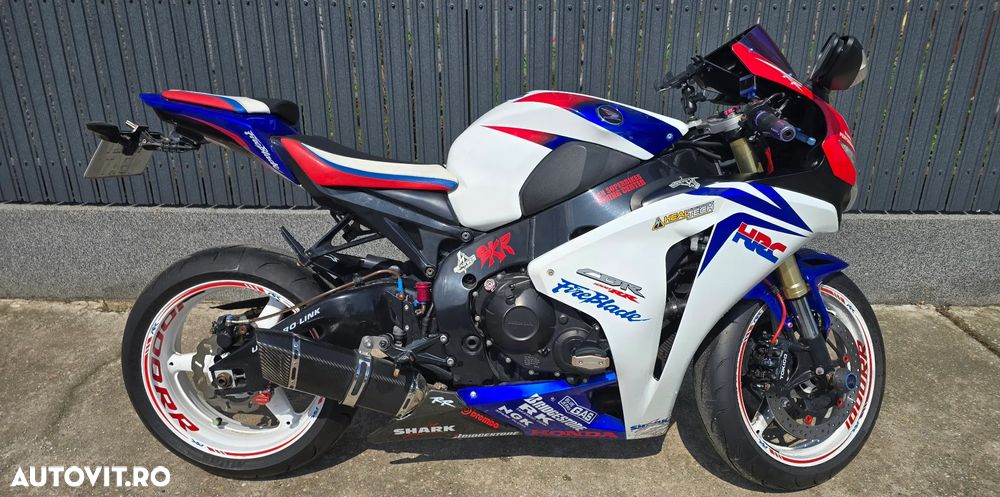 Honda CBR1000RR-R Fireblade - 8