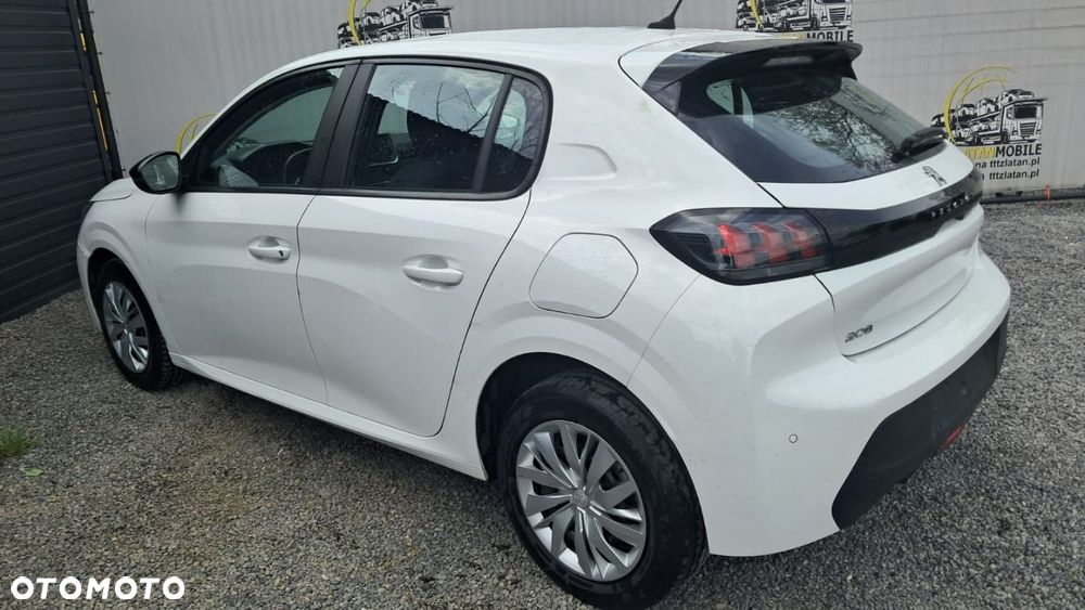 Peugeot 208 - 18