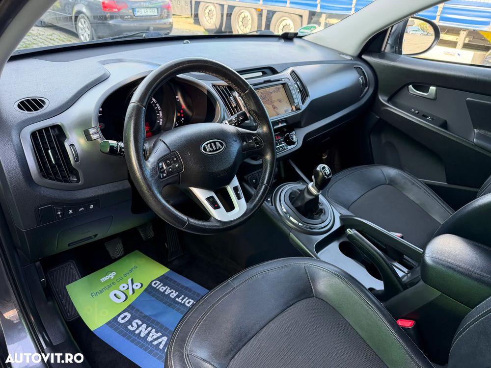 Kia Sportage 2.0 CRDI 4WD Spirit - 13