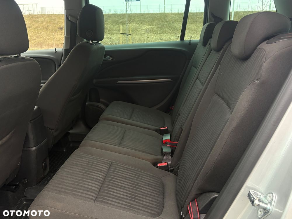 Opel Zafira - 28