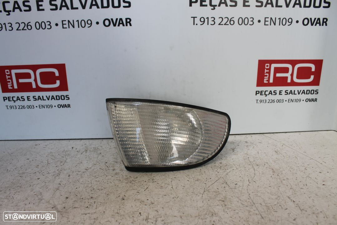 Farol Audi A4 de 1996 - 2