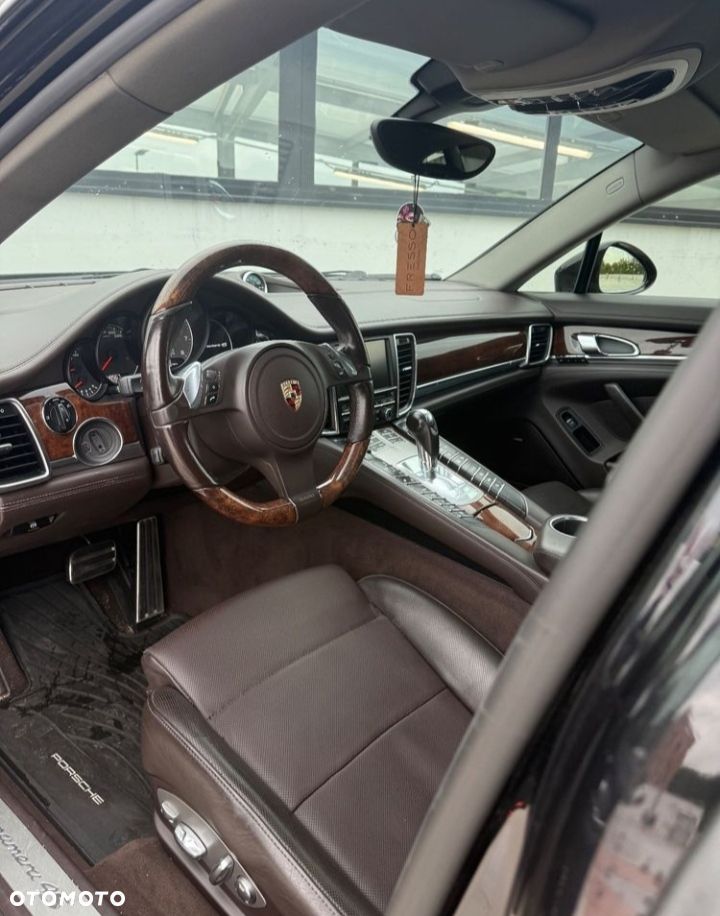 Porsche Panamera 4S - 19