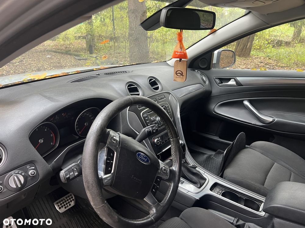 Ford Mondeo - 7