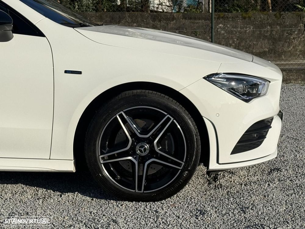 Mercedes-Benz CLA 250 e 8G-DCT AMG Line - 8