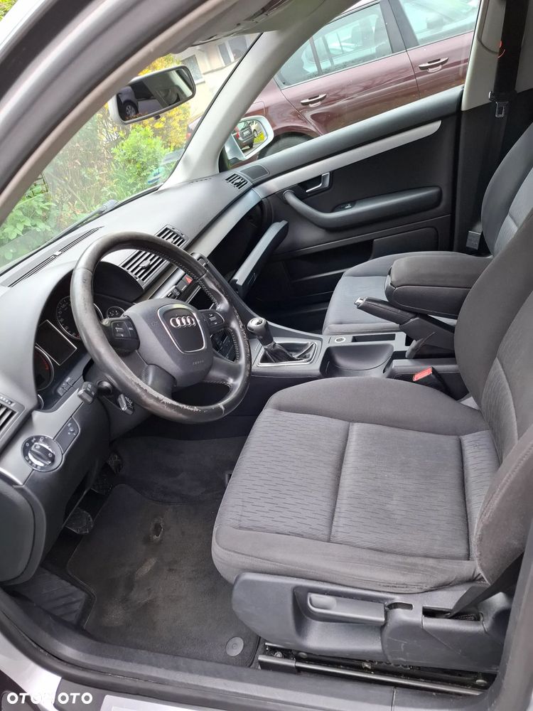 Audi A4 Avant 2.0 TDI - 4