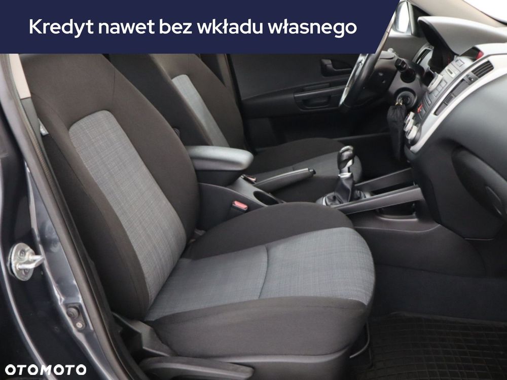 Kia Ceed - 11