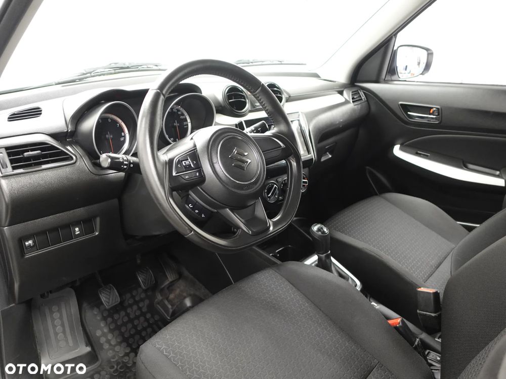 Suzuki Swift 1.2 Dualjet Allgrip Comfort - 20