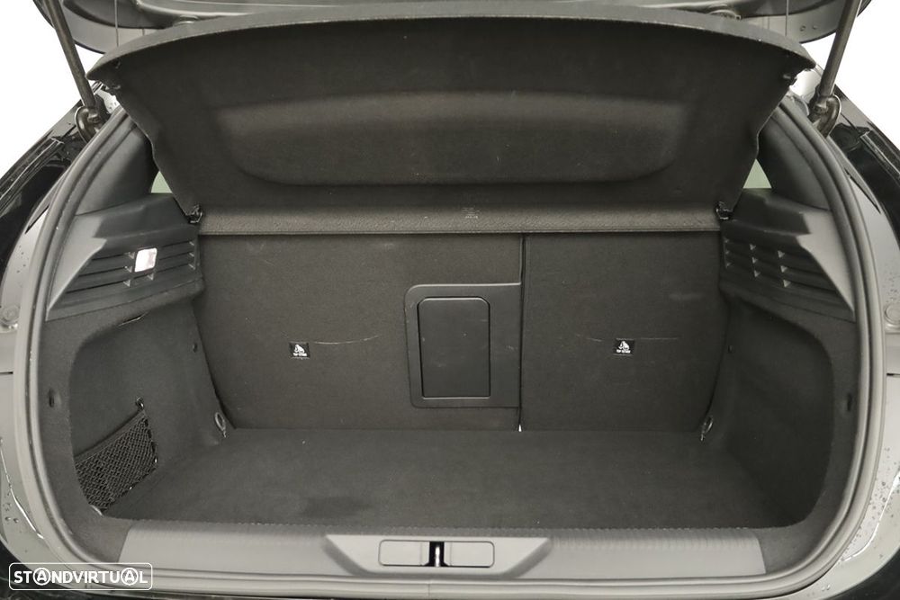 Peugeot 308 1.6 Hybrid Allure e-EAT8 - 24