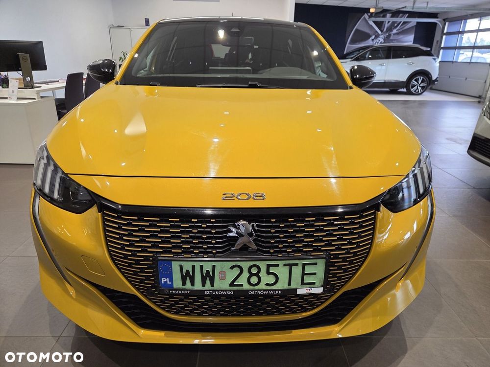 Peugeot 208 - 5