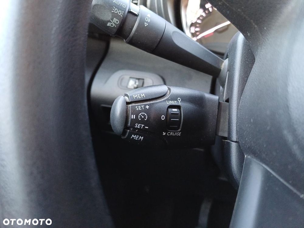 Toyota Proace City Verso 1.5 D-4D Combi - 20
