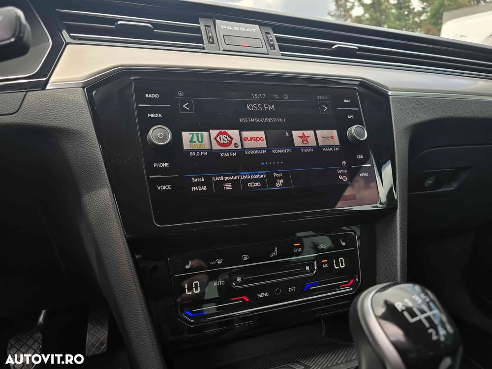 Volkswagen Passat - 13