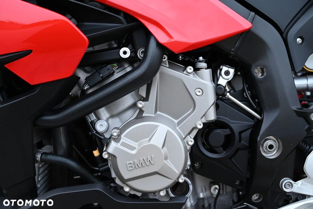 BMW XR - 10