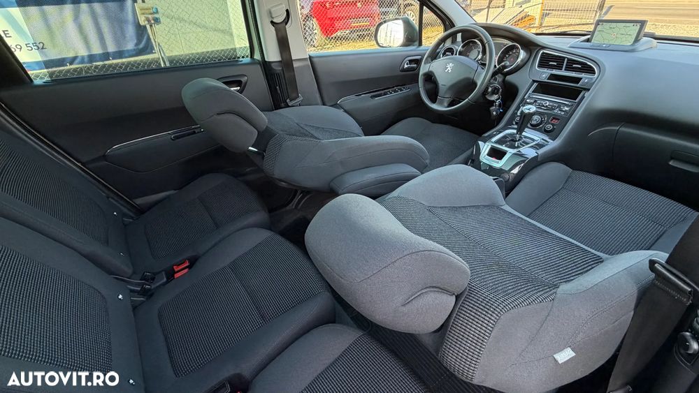 Peugeot 5008 e-HDI FAP 115 EGS6 Stop&Start Business-Line - 8