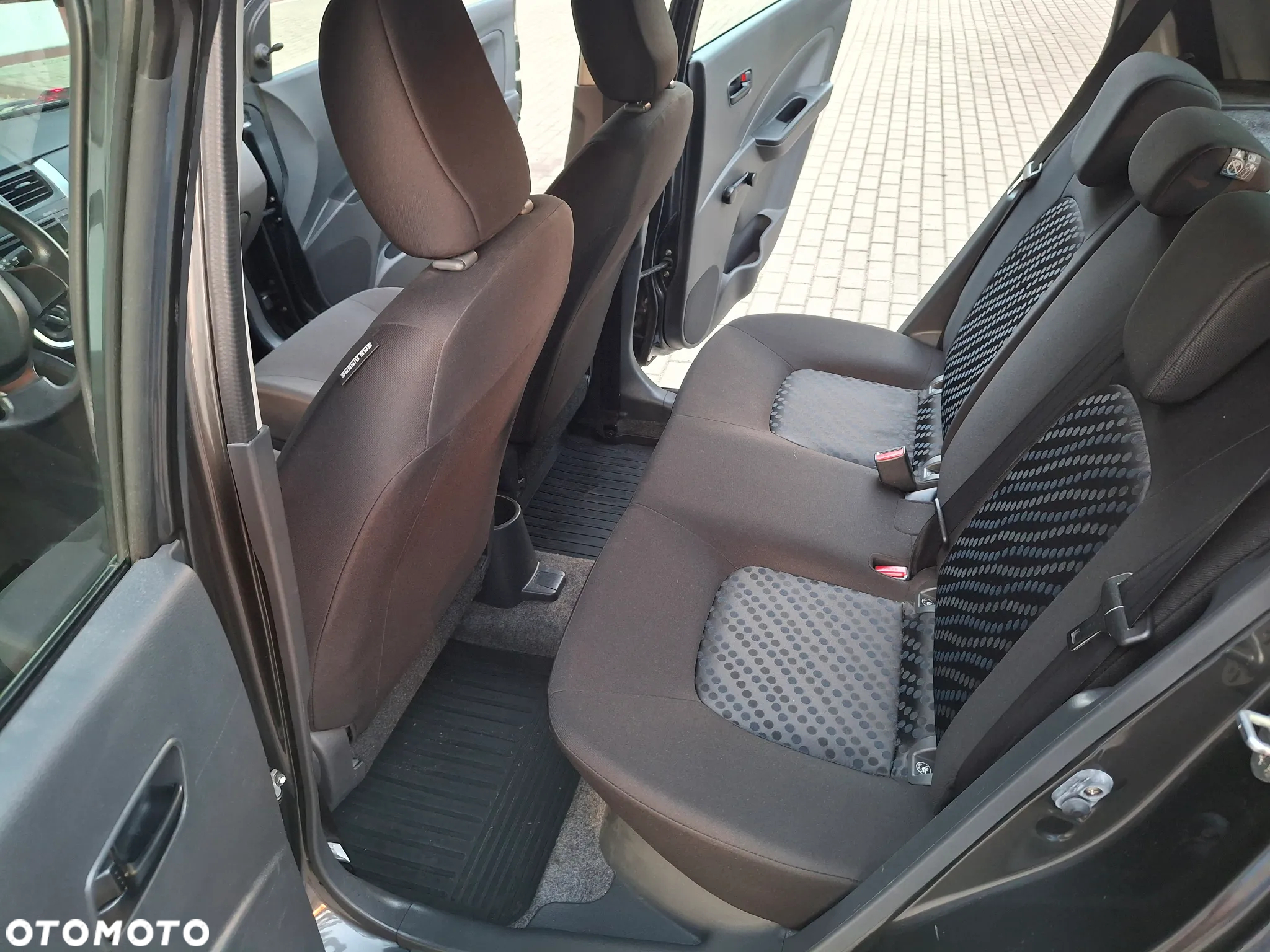 Suzuki Celerio 1.0 Premium - 19