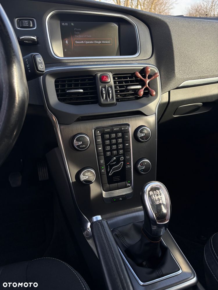 Volvo V40 D2 Momentum - 18