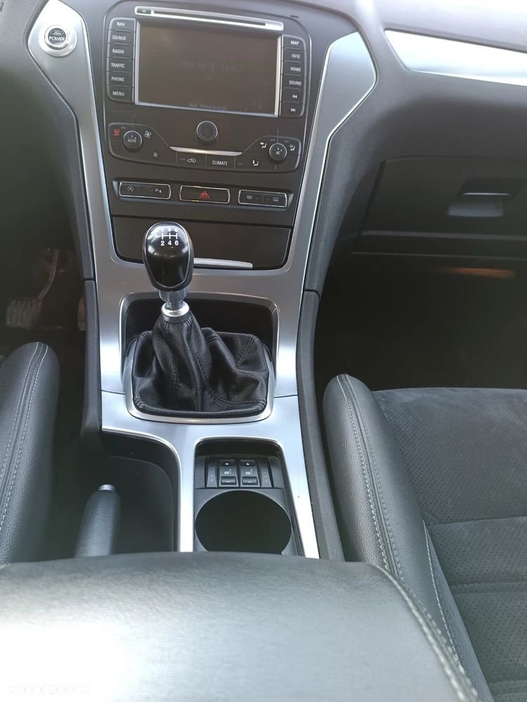 Ford Mondeo 1.6 TDCi Titanium - 11