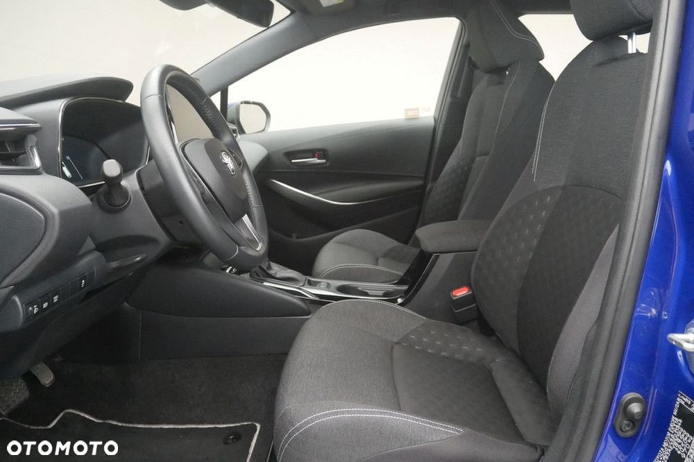 Toyota Corolla - 12
