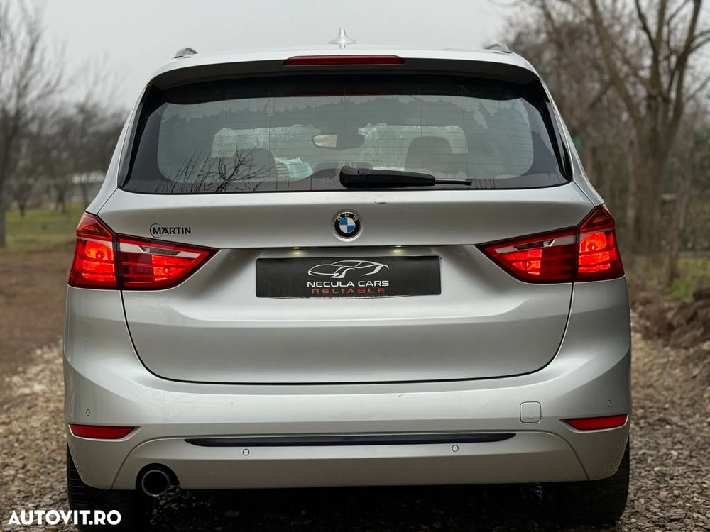 BMW Seria 2 218d - 4