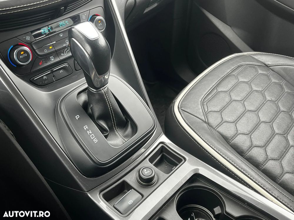 Ford Kuga - 20