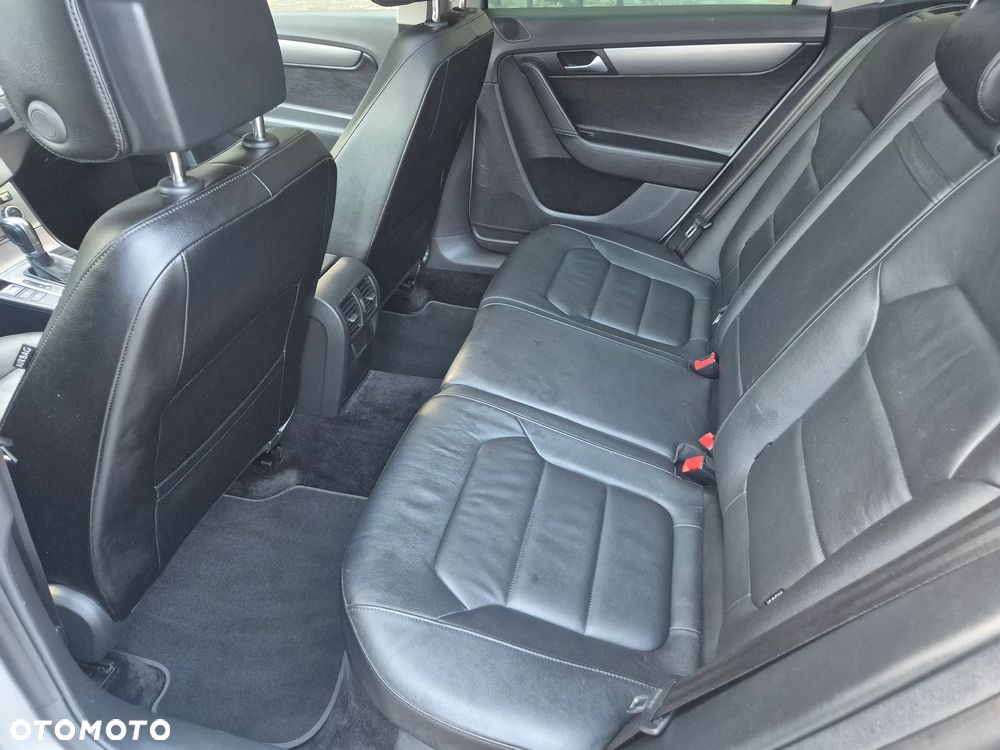 Volkswagen Passat 2.0 TDI DSG BlueMotion Technology Highline - 12