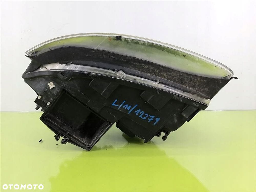 Reflektor lampa przód prawa Audi A4 B6 8E 2000-2004 8E0941004F 89305700 - 2