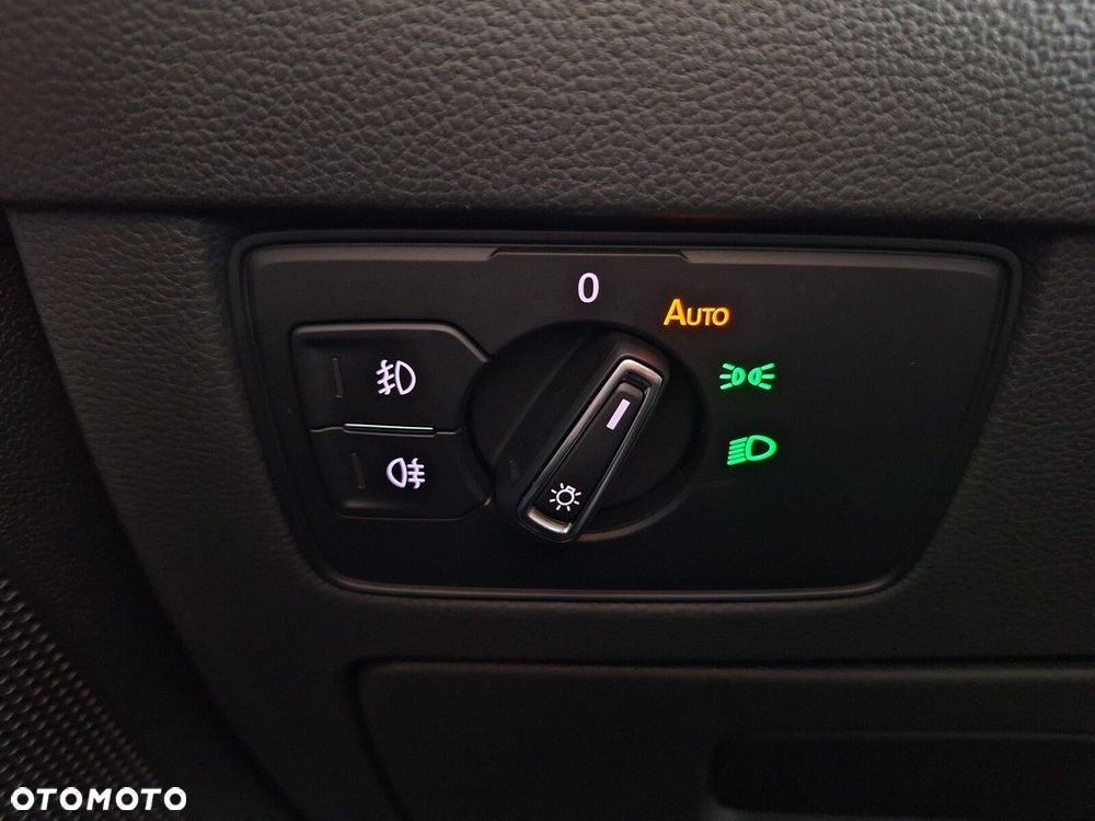 Volkswagen Passat 2.0 TDI 4Mot Elegance DSG - 38