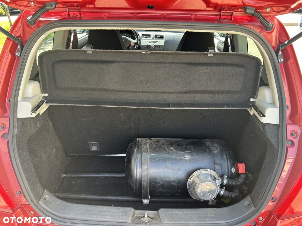 Suzuki Swift 1.6 Sport - 13