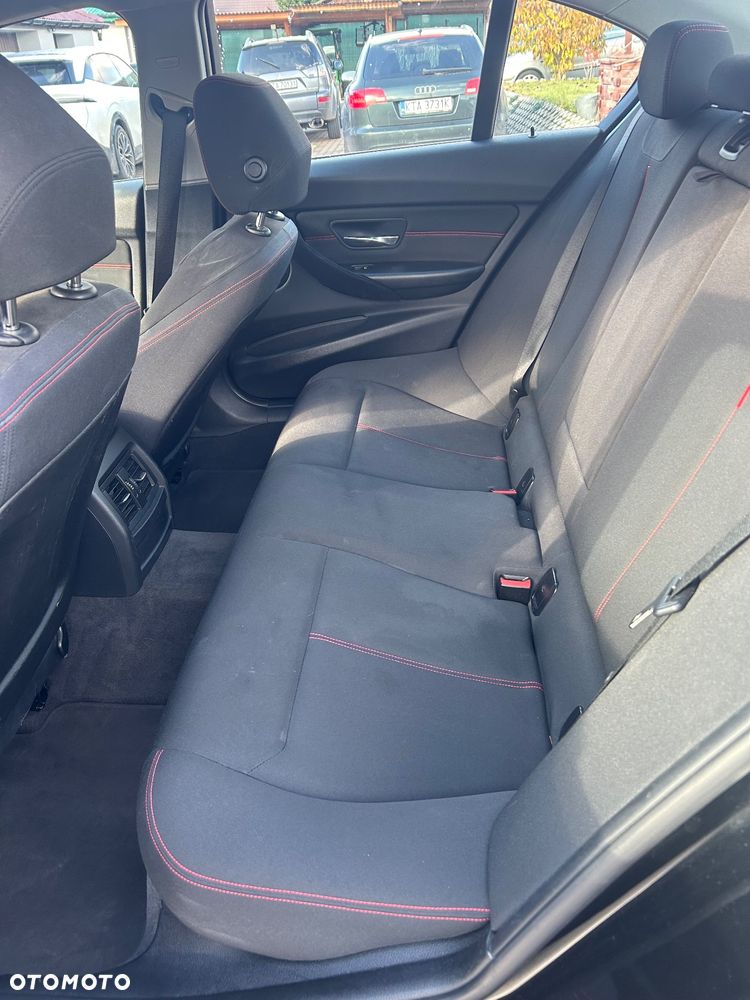 BMW Seria 3 320d - 5