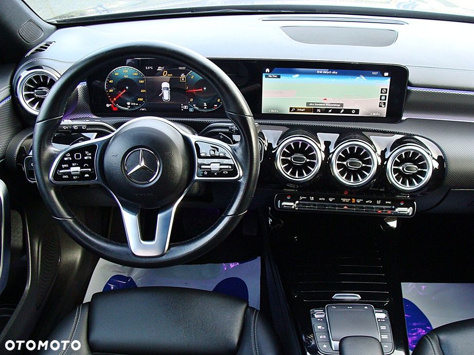 Mercedes-Benz CLA 200 d Progressive 8G-DCT - 21
