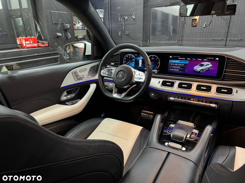 Mercedes-Benz GLE - 24