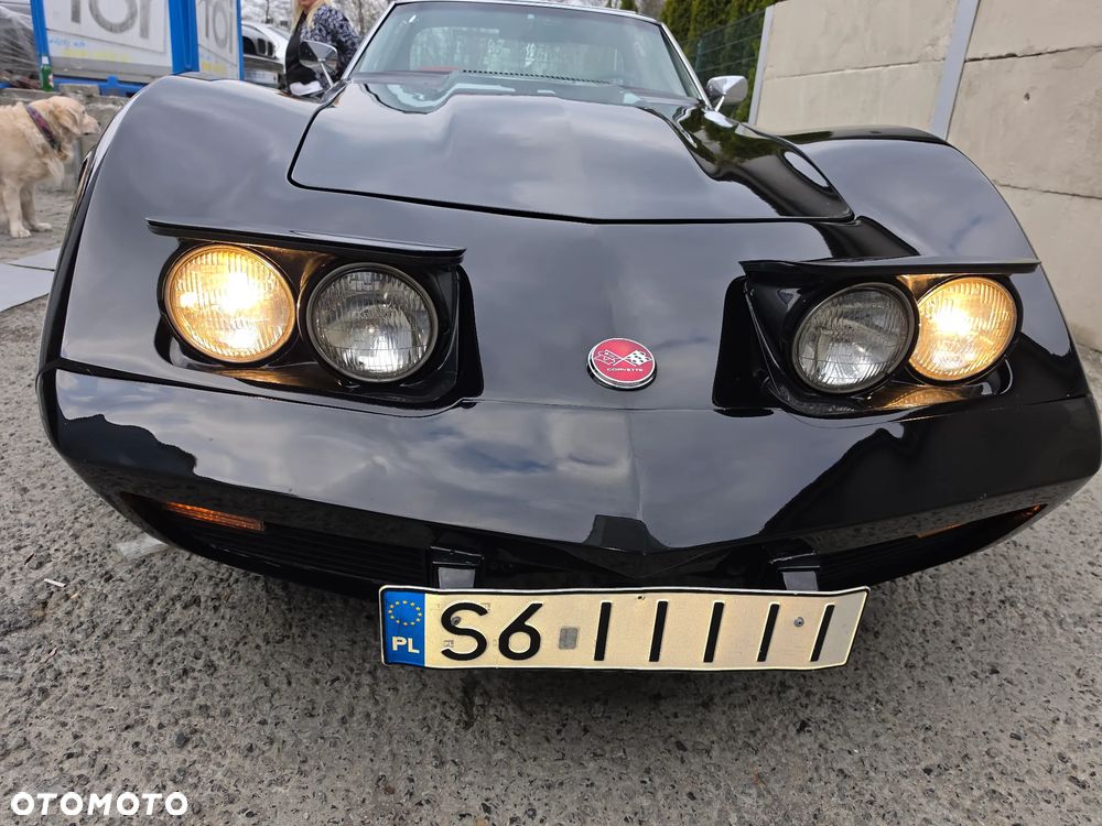 Chevrolet Corvette - 9