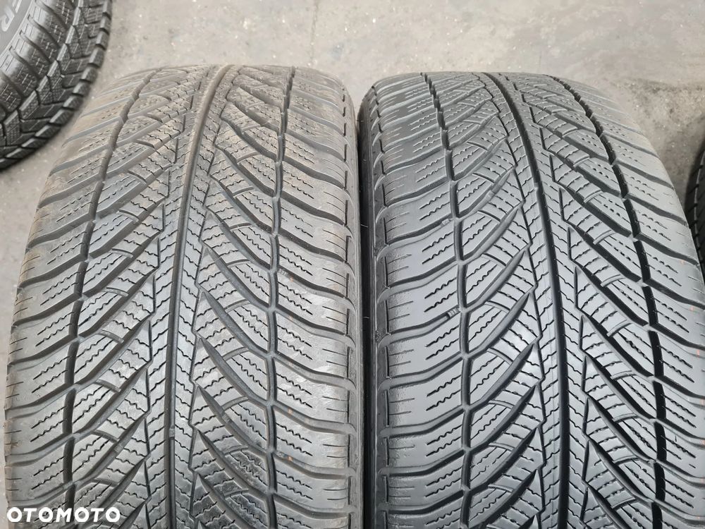2x GOODYEAR Ultra Grip 8 Performance 245/45R18 7,1mm 7,9mm 2021 - 1