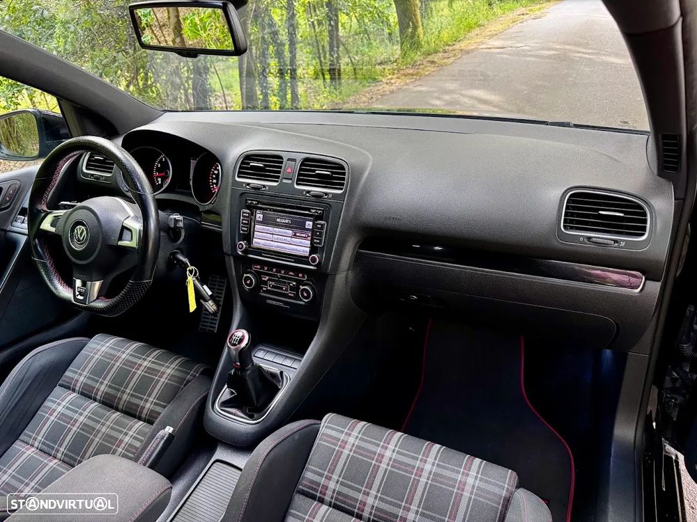 VW Golf 2.0 TSi GTI - 16