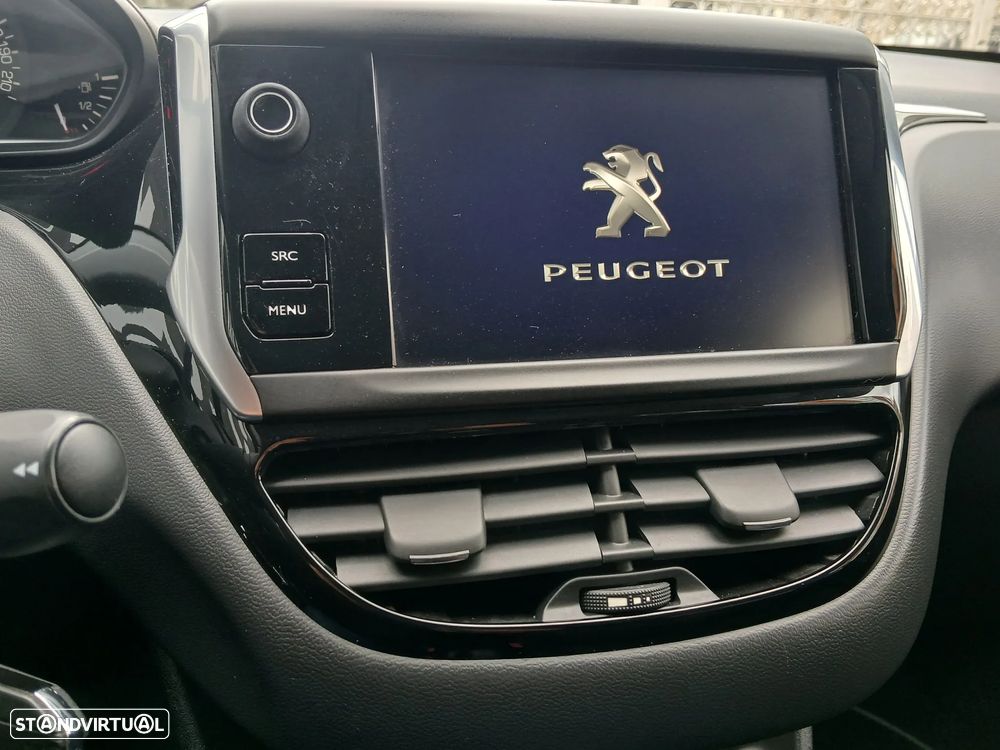 Peugeot 208 1.5 BlueHDi Signature - 30