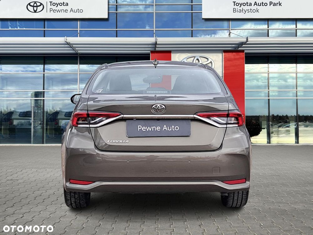 Toyota Corolla - 4