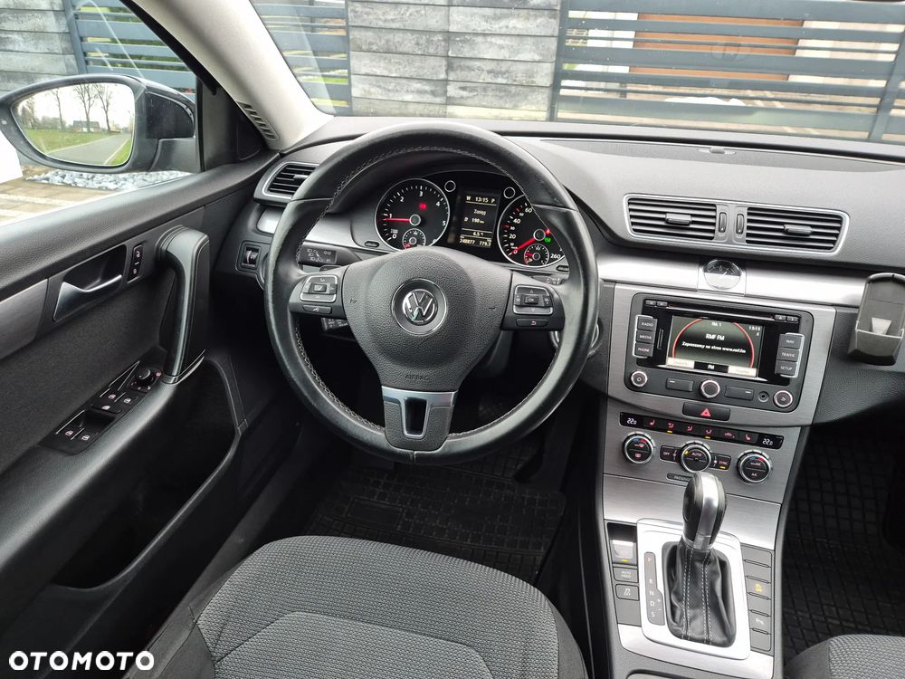 Volkswagen Passat - 6