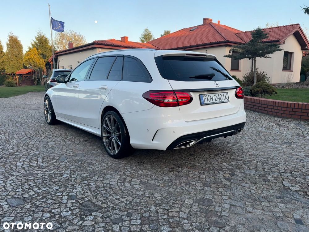 Mercedes-Benz Klasa C 200 9G-TRONIC AMG Line - 5