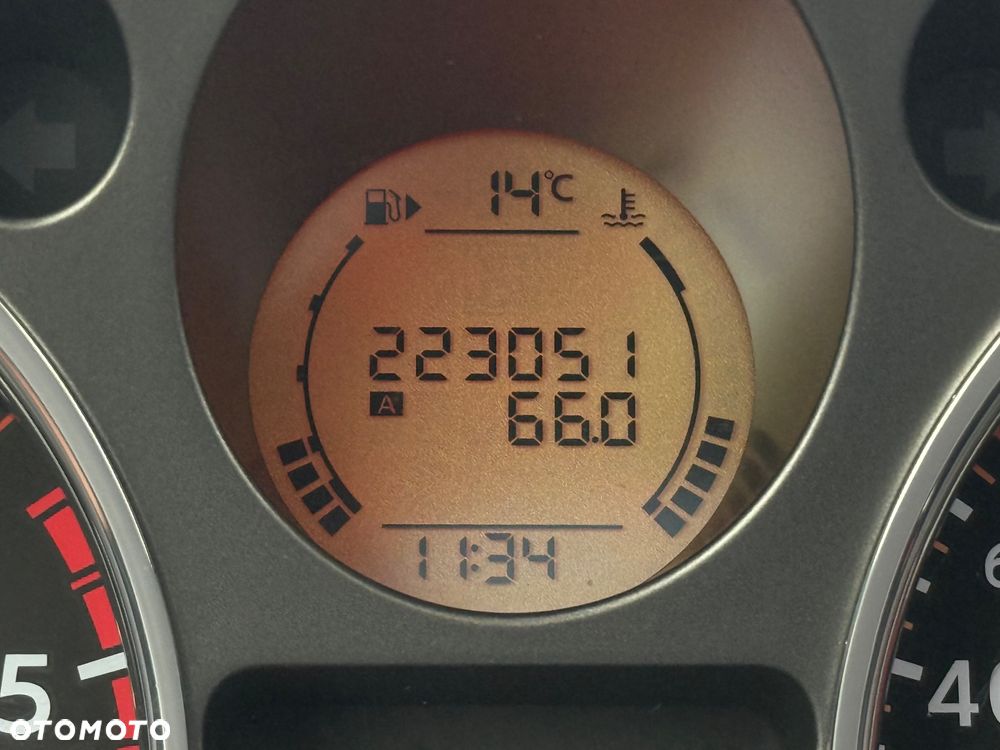 Nissan X-Trail - 11